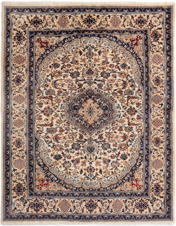 Detail image of 6' 7 x 9' 8 Nain Wool Rug