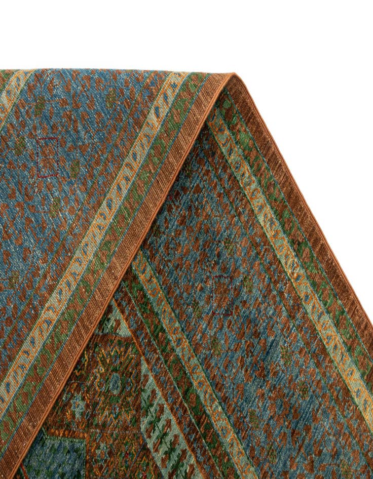 Detail image of 5' 10 x 8' Amina Rug