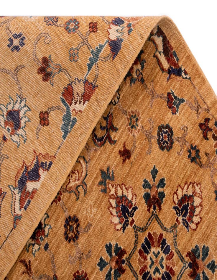 Detail image of 5' 8 x 7' 11 Serapi Rug