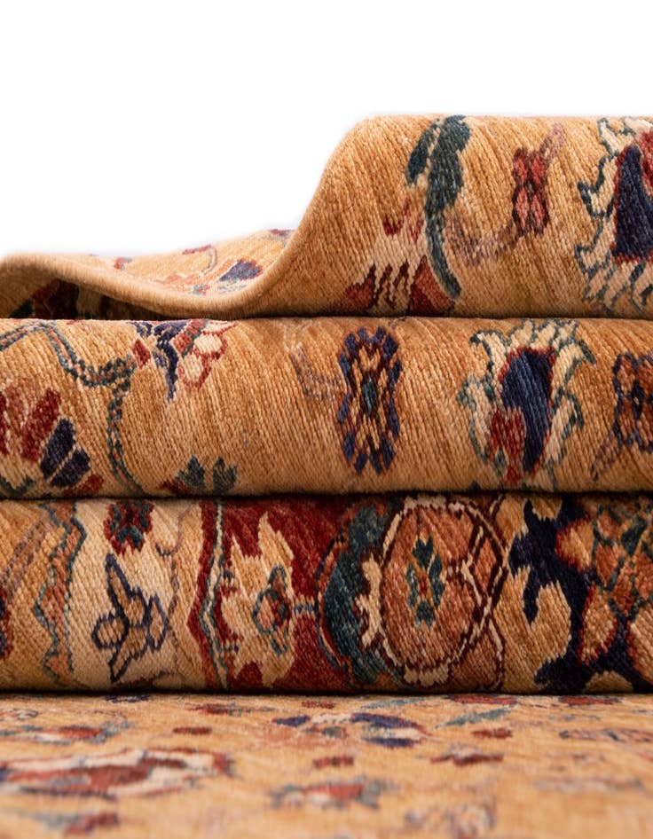 Detail image of 5' 8 x 7' 11 Serapi Rug