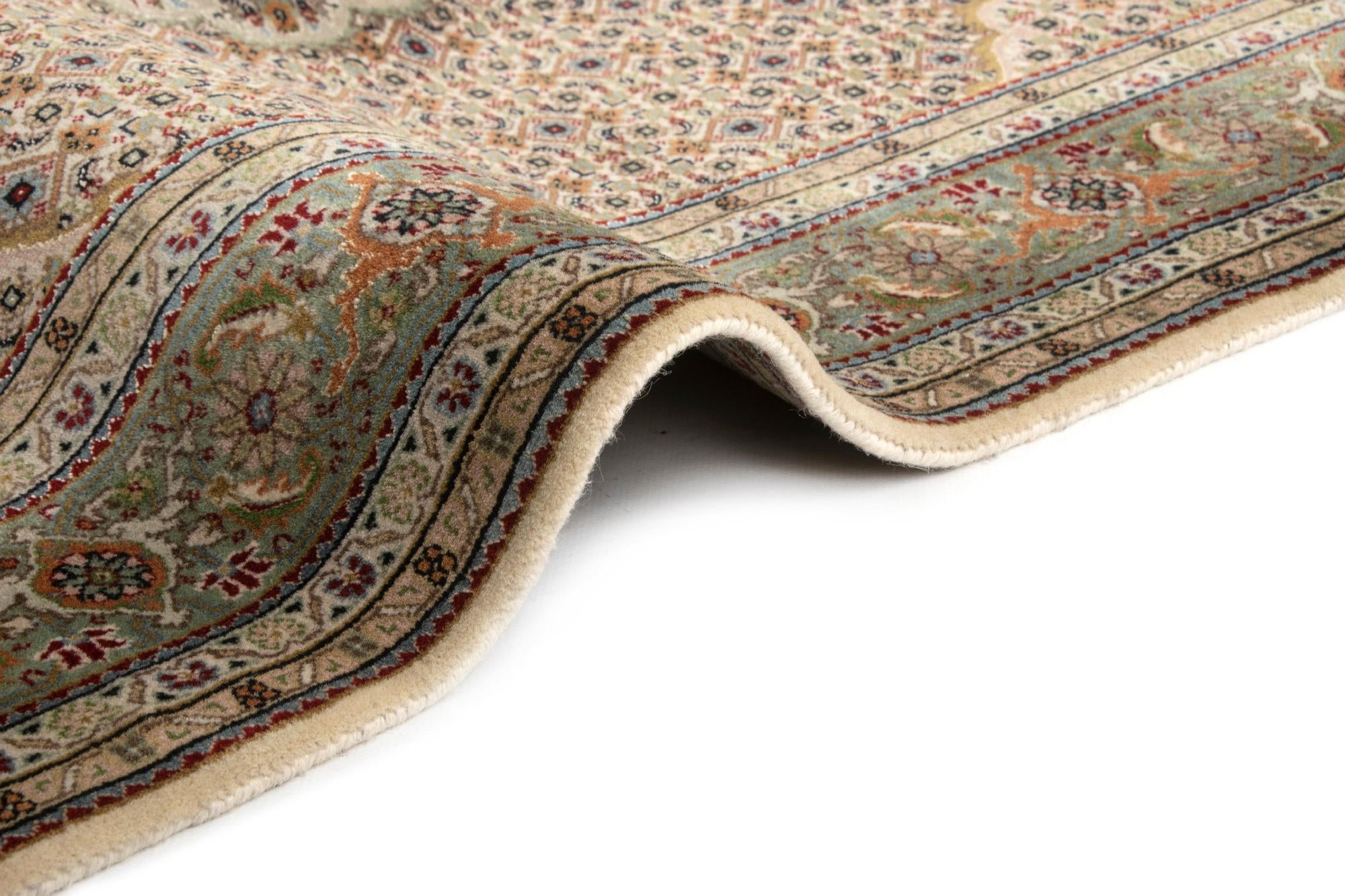 4' 9 x 6' 9 Tabriz Mahi Rug