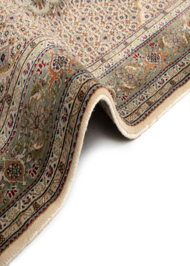 4' 9 x 6' 9 Tabriz Mahi Rug