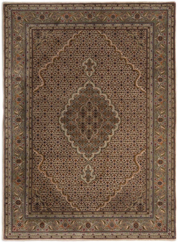 Detail image of 4' 9 x 6' 9 Tabriz Mahi Rug