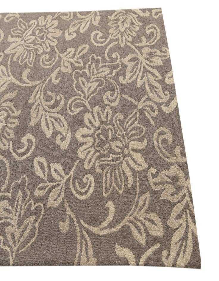 Detail image of 5' 1 x 8' Agra Wool Rug