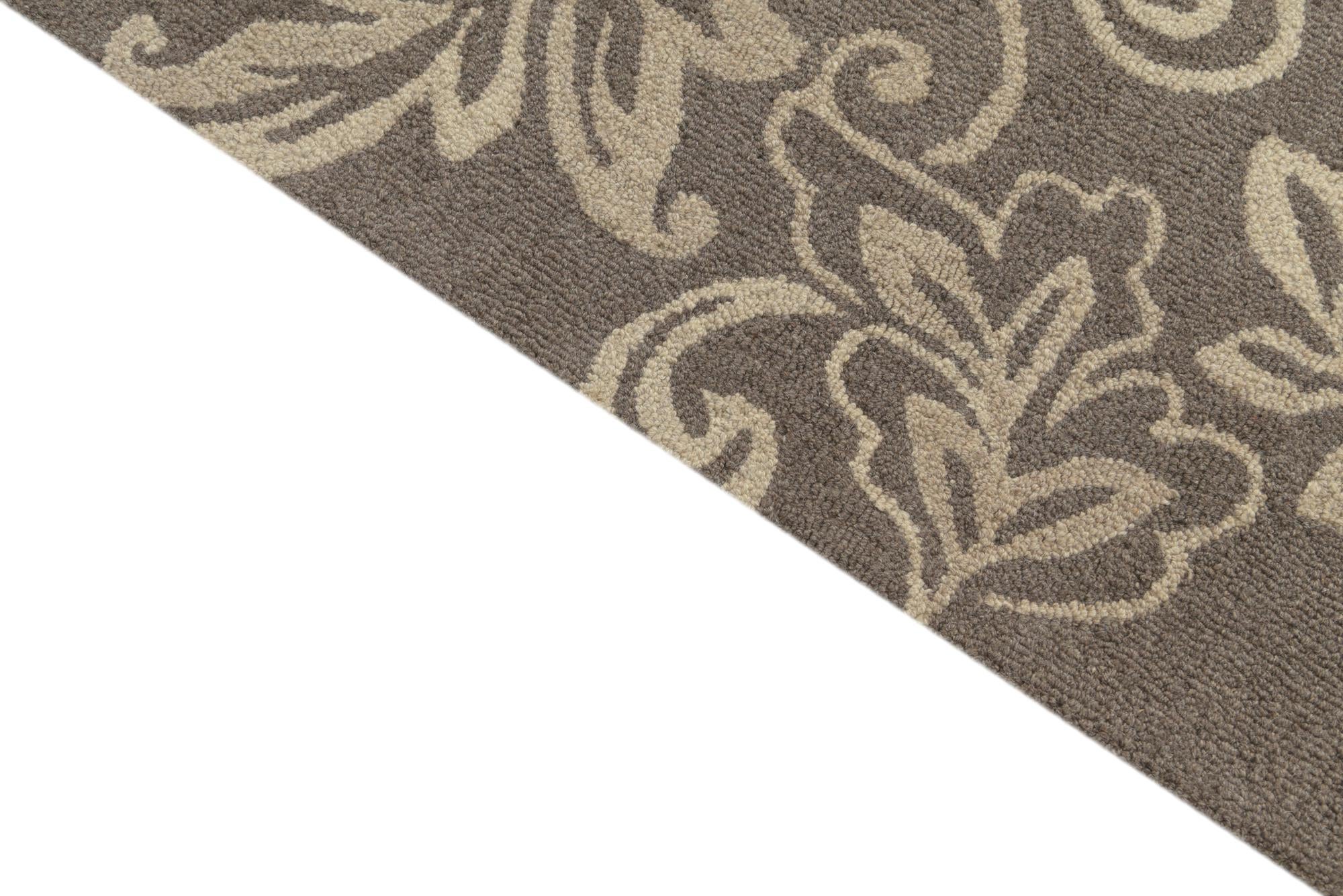 5' 1 x 8' Agra Wool Rug