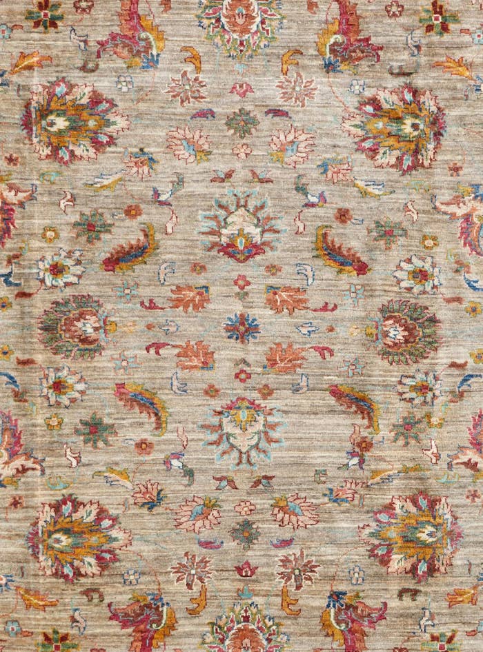 Detail image of 8' 2 x 9' 6 Hand Knotted Ariana Rug