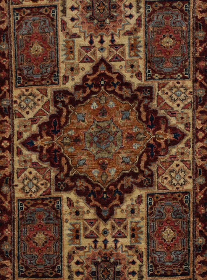 Detail image of 2' 6 x 4' 1 Hand Knotted Ariana Rug