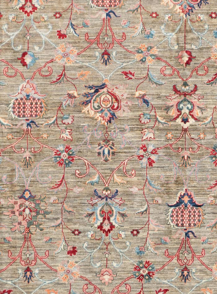 Detail image of 8' 2 x 9' 9 Hand Knotted Ariana Rug