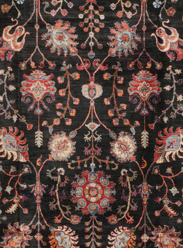 Detail image of 8' 4 x 11' 9 Hand Knotted Ariana Ziegler Rug