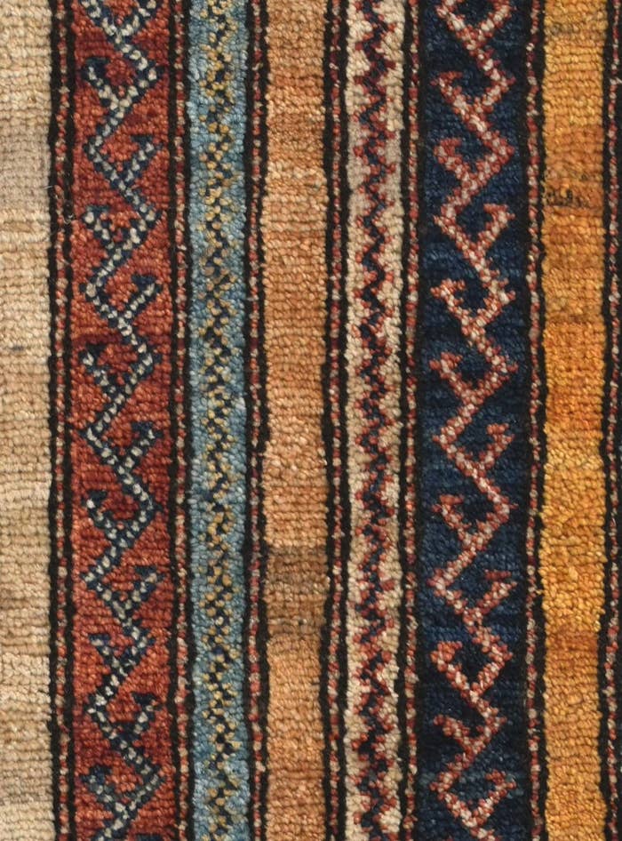 Detail image of 1' 8 x 3' 5 Hand Knotted Ariana Ziegler Rug