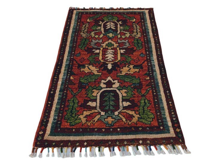 Detail image of 1' 7 x 3' 3 Hand Knotted Ariana Ziegler Rug