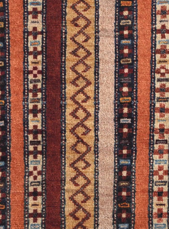 Detail image of 2' x 3' 1 Hand Knotted Ariana Ziegler Rug