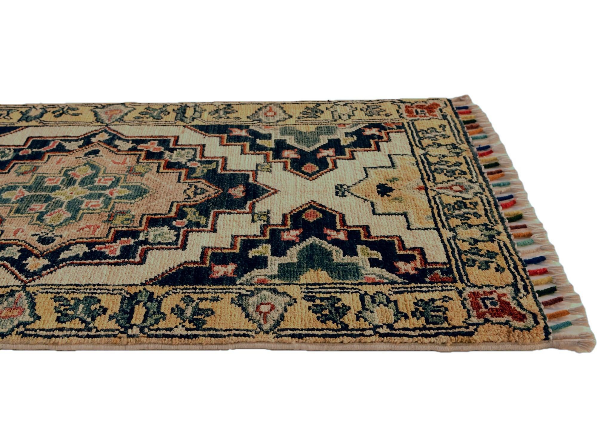 1' 9 x 3' 3 Hand Knotted Ariana Ziegler Rug