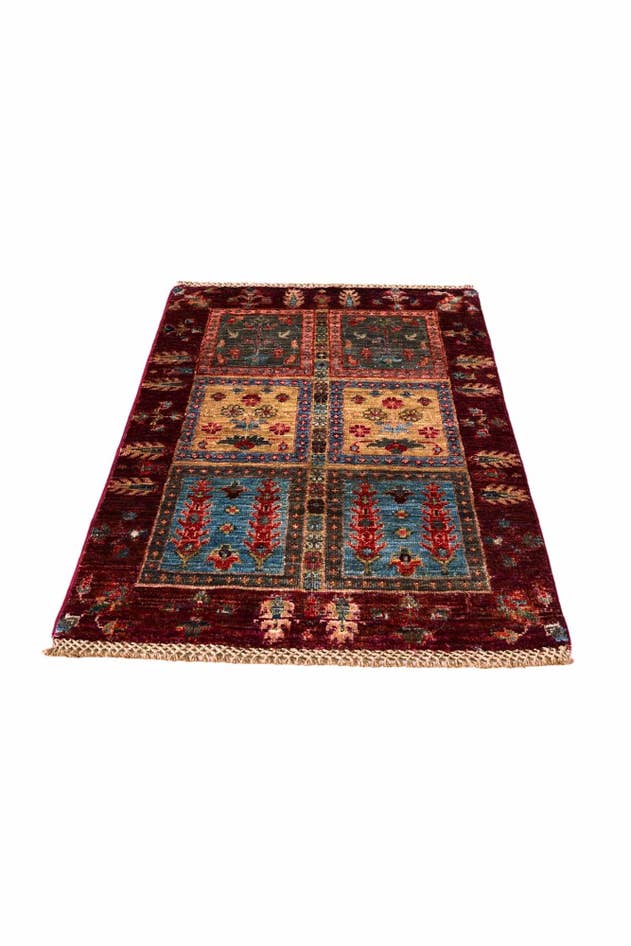 Detail image of 2' x 3' 2 Hand Knotted Ariana Ziegler Rug