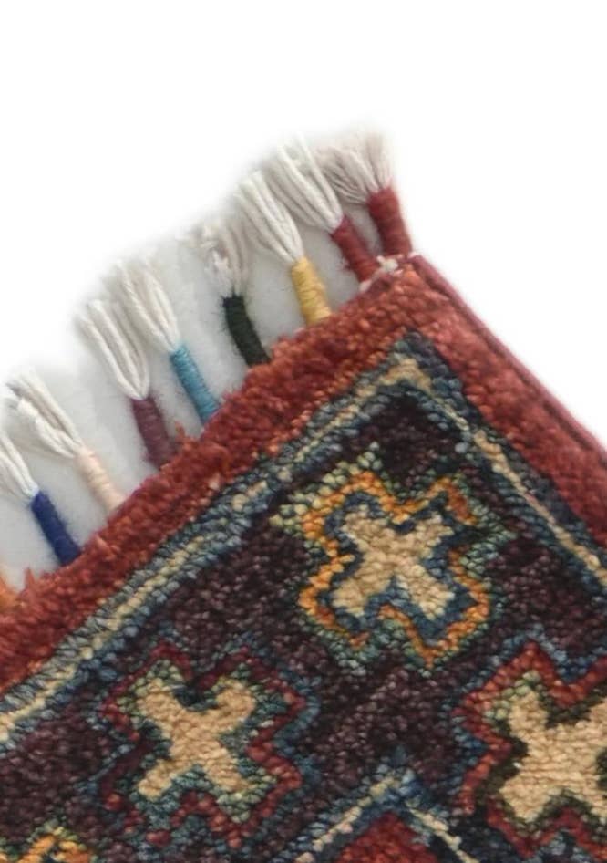 Detail image of 1' 10 x 3' 5 Hand Knotted Ariana Ziegler Rug