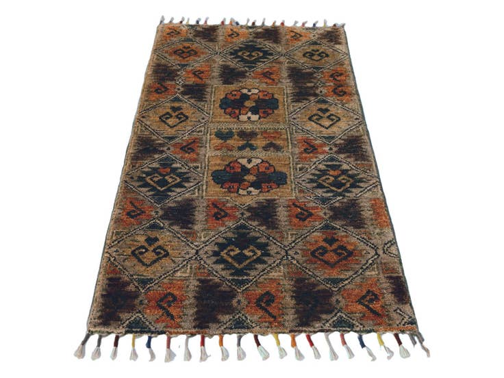 Detail image of 1' 8 x 3' 3 Hand Knotted Ariana Ziegler Rug