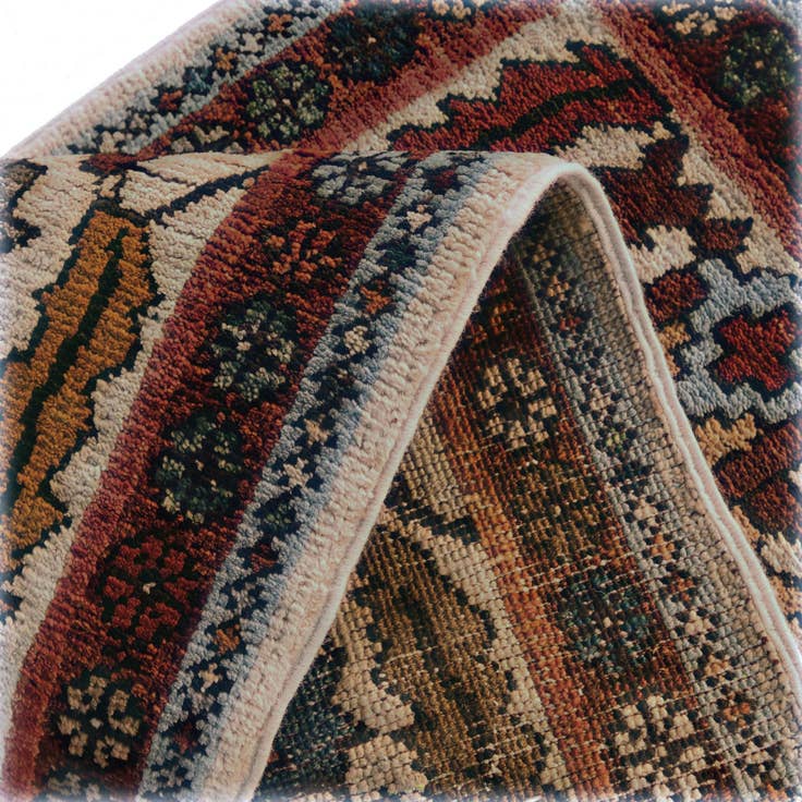 Detail image of 1' 8 x 3' 5 Hand Knotted Ariana Ziegler Rug