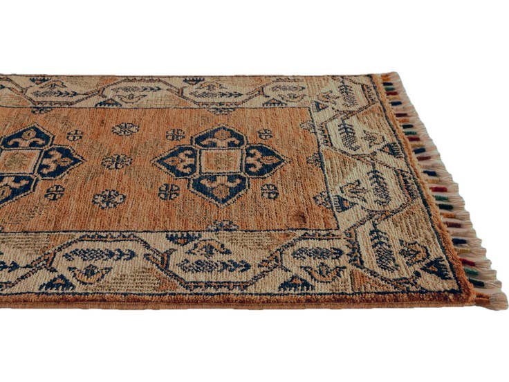 Detail image of 1' 8 x 3' 6 Hand Knotted Ariana Ziegler Rug