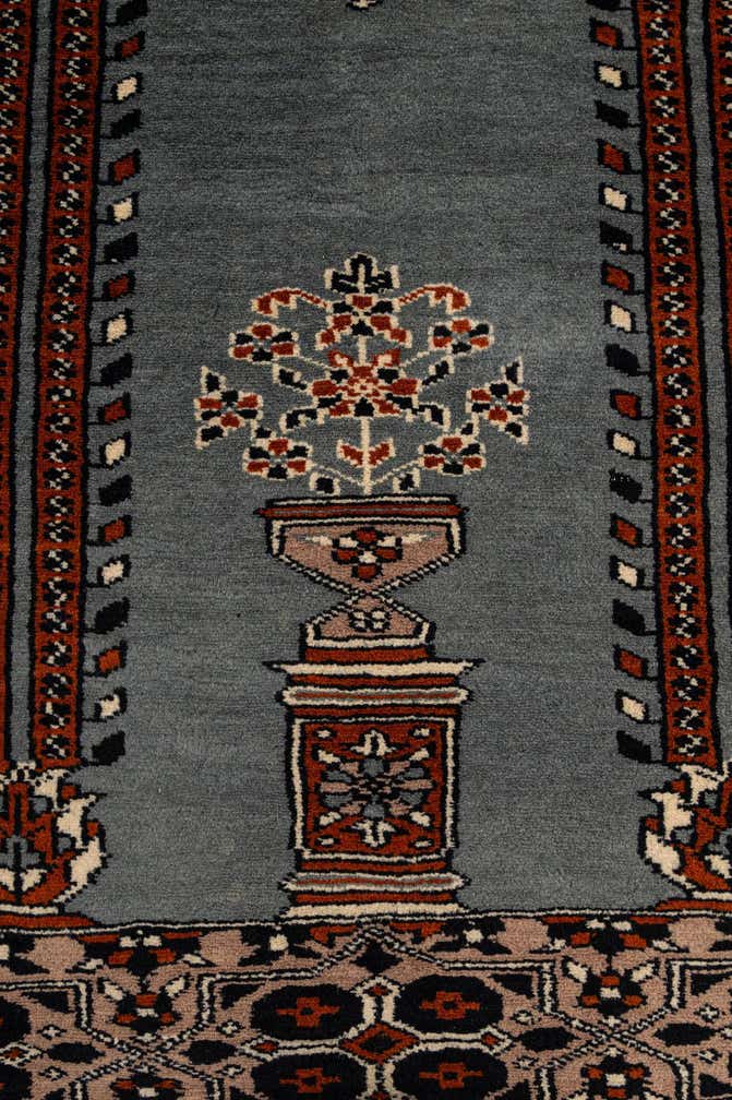 2' 7 x 3' 11 Hand Knotted Bokhara Wool Rug