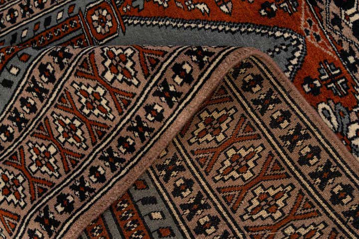 2' 7 x 3' 11 Hand Knotted Bokhara Wool Rug
