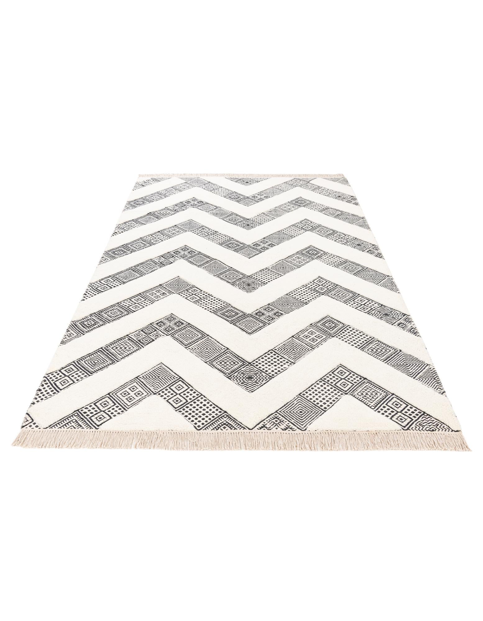 5' x 8' Hand Woven Braided Jute Rug
