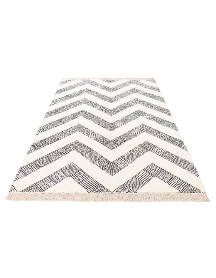 Detail image of 5' x 8' Hand Woven Braided Jute Rug