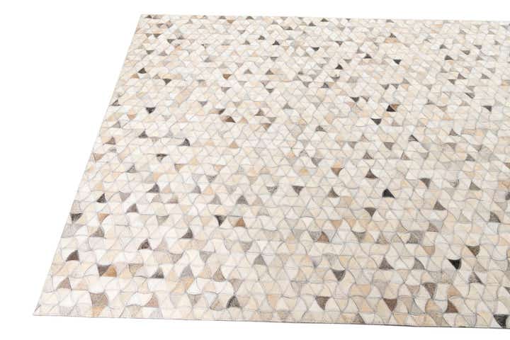 5' x 7' 9 Cowhide Leather Rug