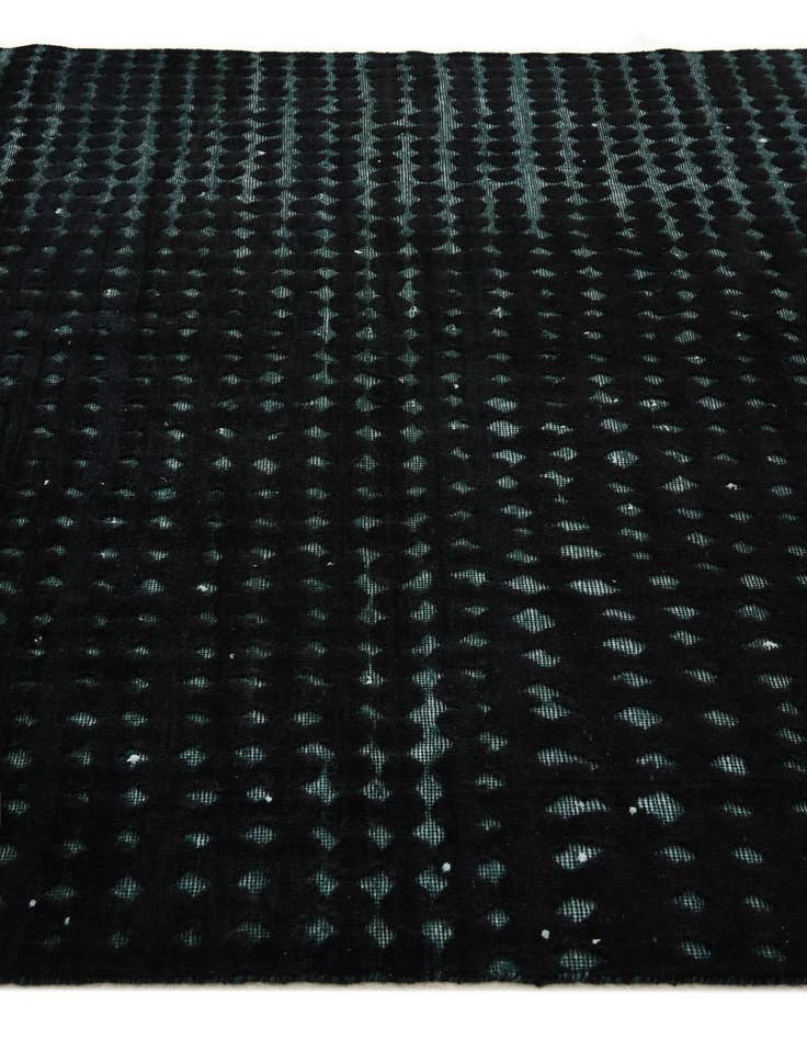 Detail image of 6' 5 x 10' 1  Hand Knotted Darya Wool Rug