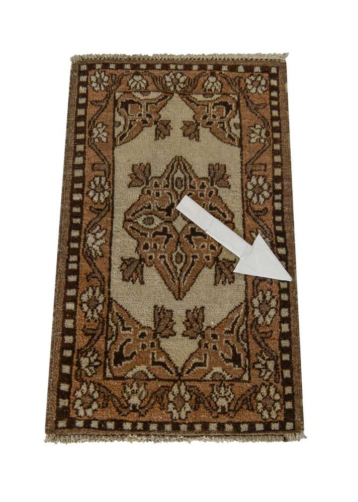 1' 6 x 2' 4 Hand Knotted Ferdos Persian Wool Rug