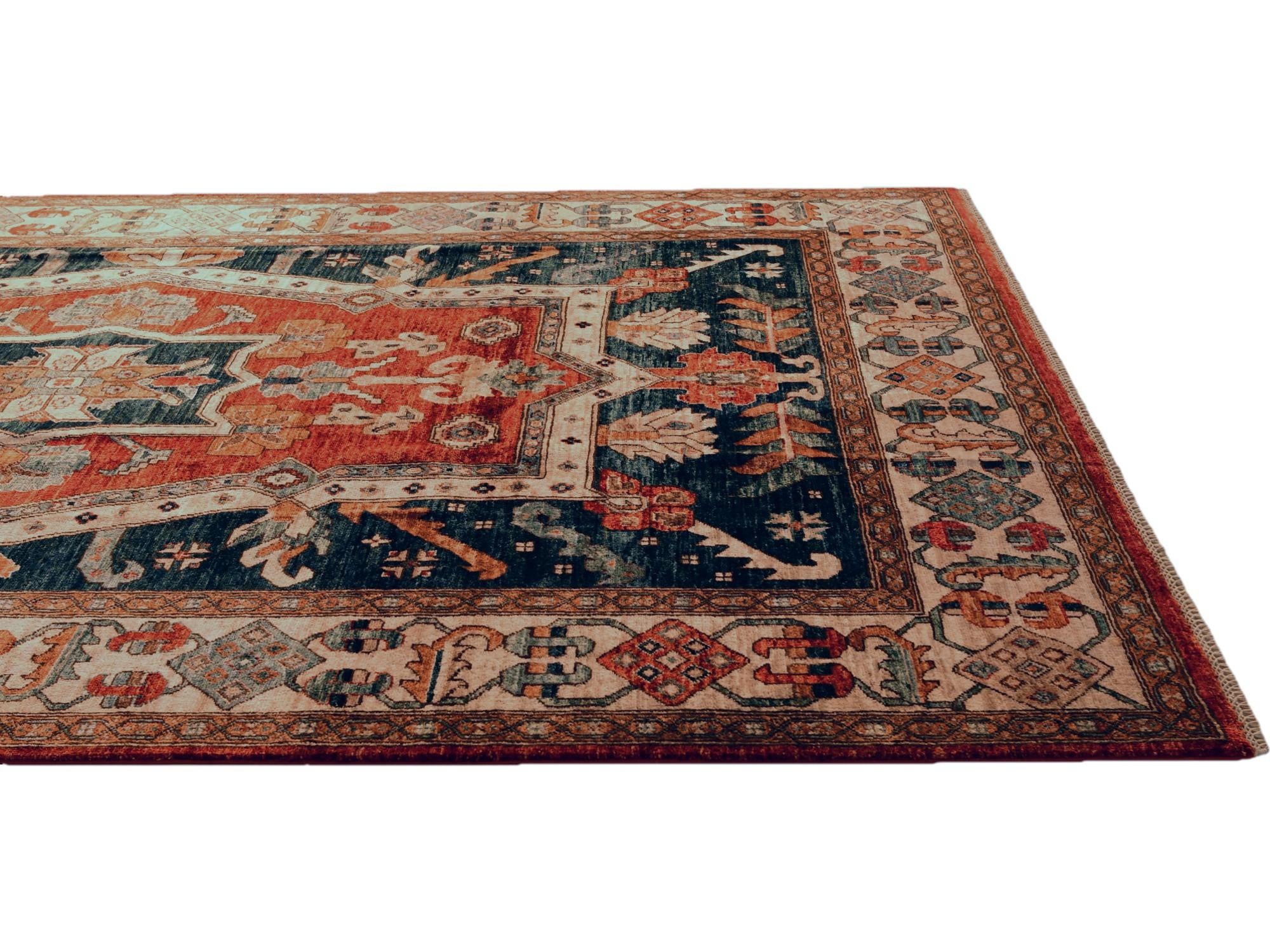 6' 8 x 10' 2 Hand Knotted Heriz Rug