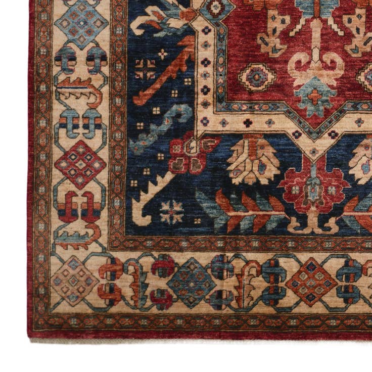 Detail image of 6' 8 x 10' 2 Hand Knotted Heriz Rug