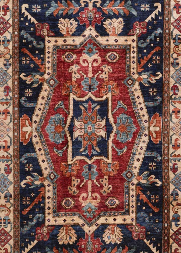 6' 8 x 10' 2 Hand Knotted Heriz Rug