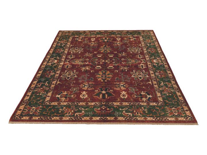 5' 9 x 7' 10 Hand Knotted Heriz Rug