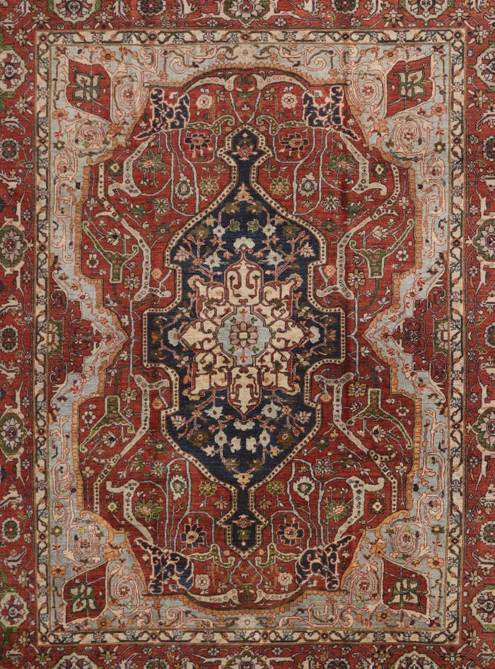 Detail image of 8' 7 x 11' 2 Hand Knotted Heriz Rug