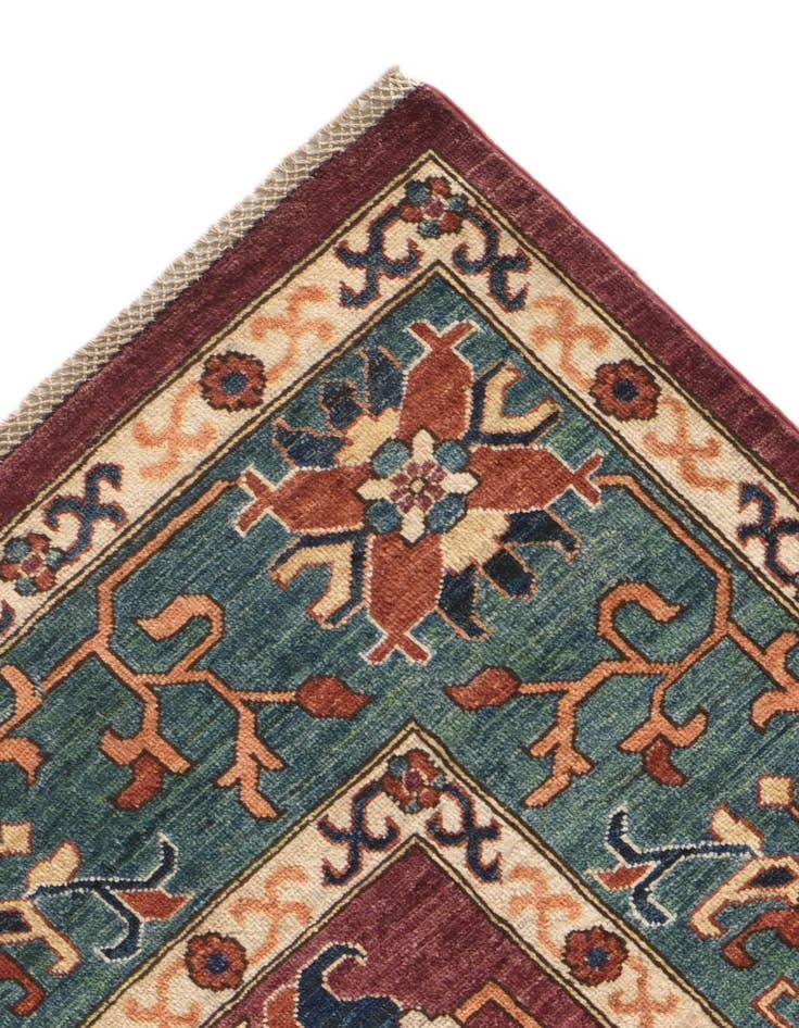 Detail image of 8' 2 x 10' Hand Knotted Heriz Rug