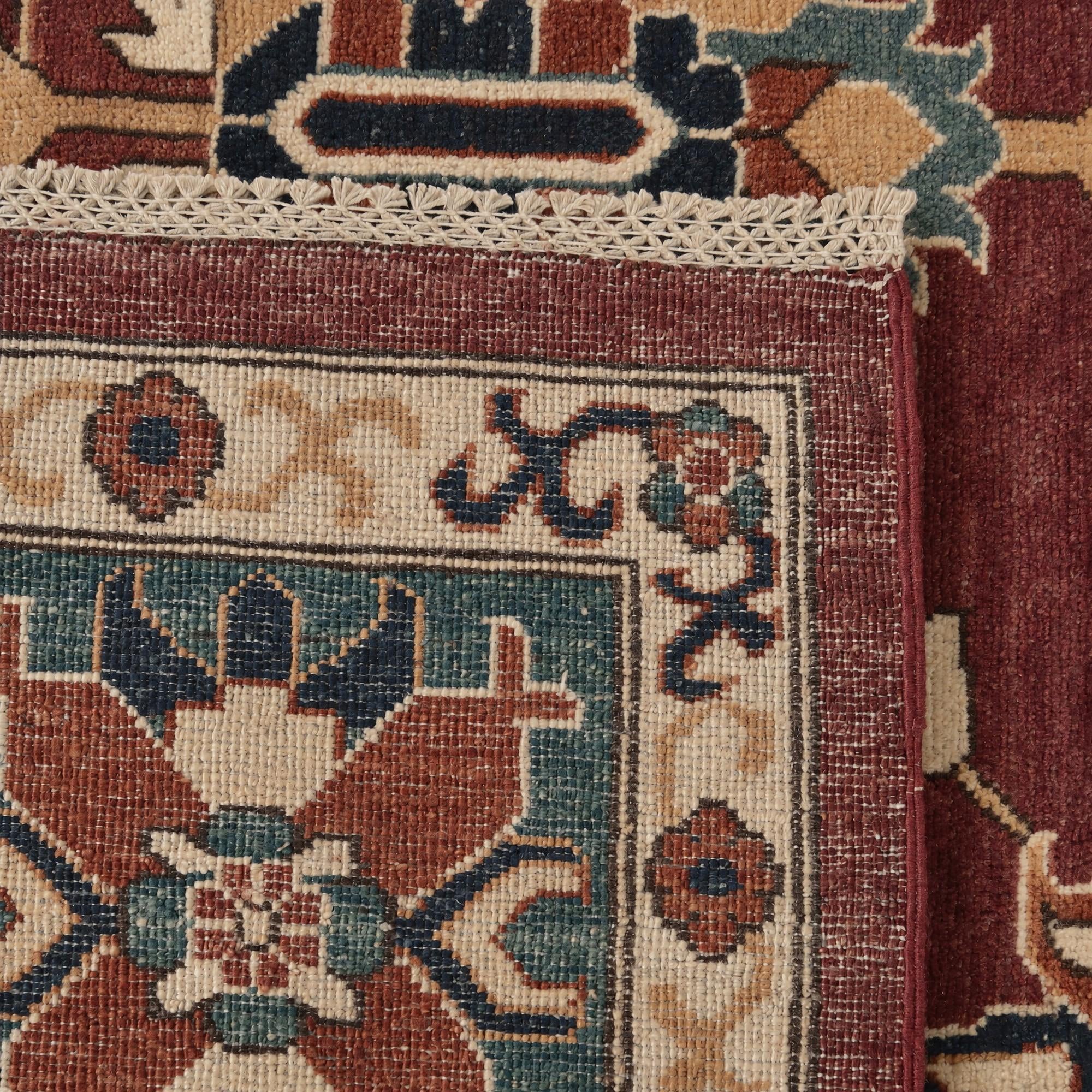 8' 2 x 10' Hand Knotted Heriz Rug