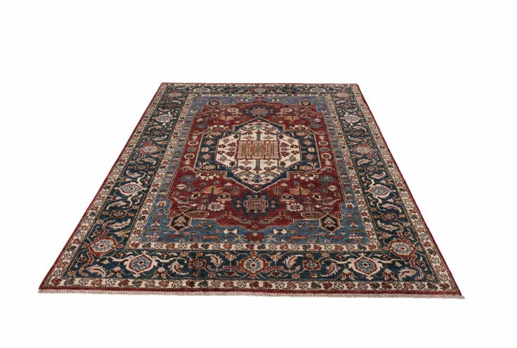 Detail image of 6' 6 x 9' 11 Hand Knotted Heriz Rug
