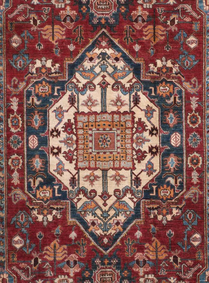 6' 6 x 9' 11 Hand Knotted Heriz Rug