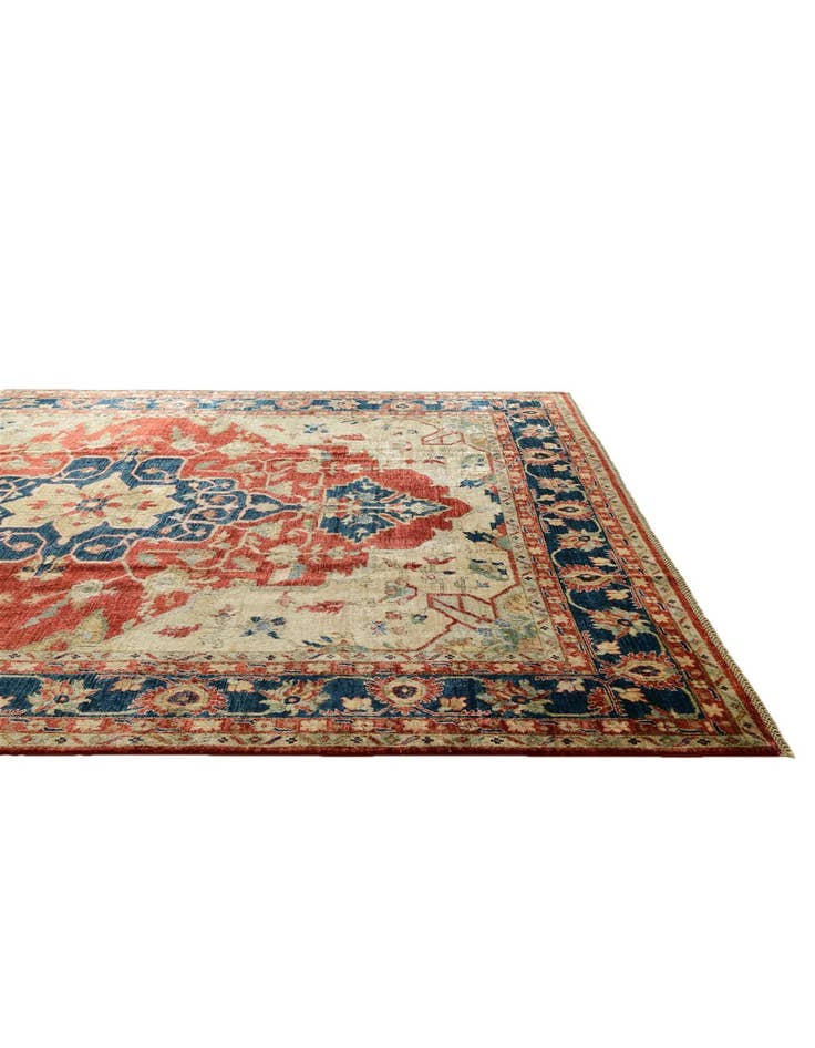 Detail image of 8' 2 x 9' 11 Hand Knotted Heriz Rug