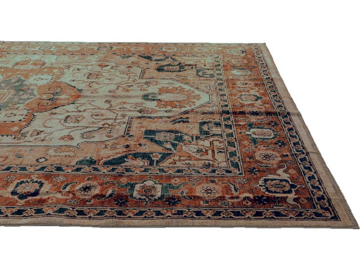 Detail image of 8' 3 x 11' 10 Hand Knotted Heriz Rug