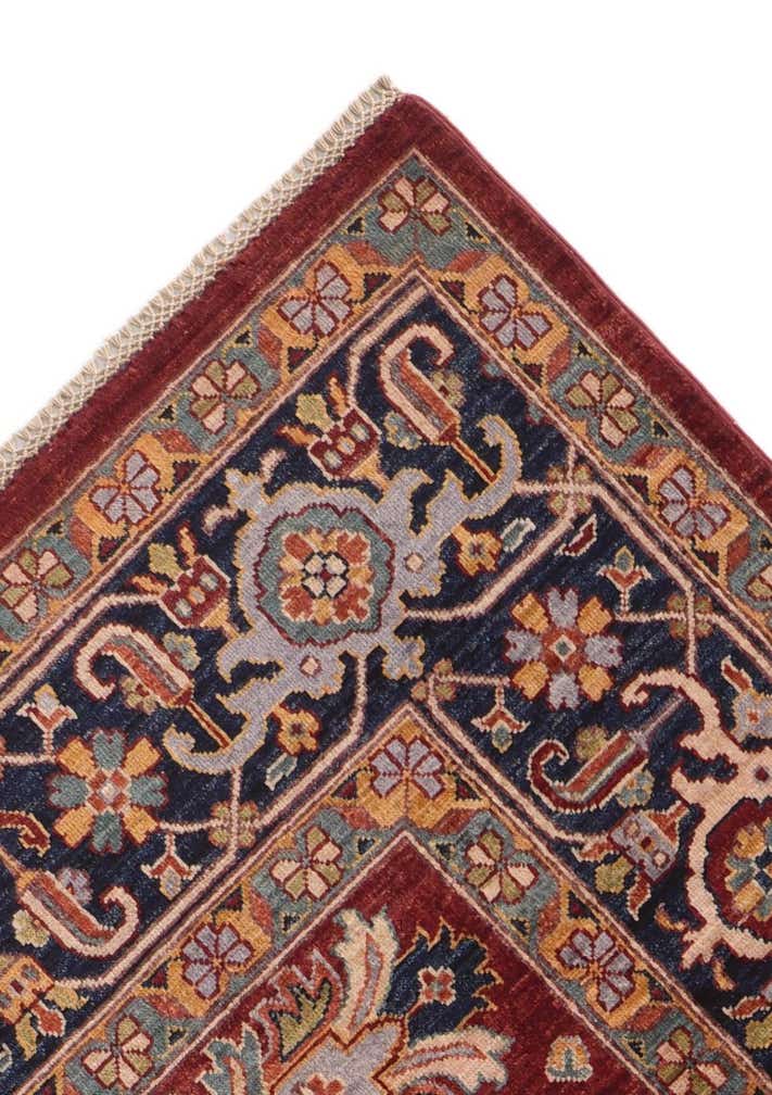 8' 1 x 9' 11 Hand Knotted Heriz Rug