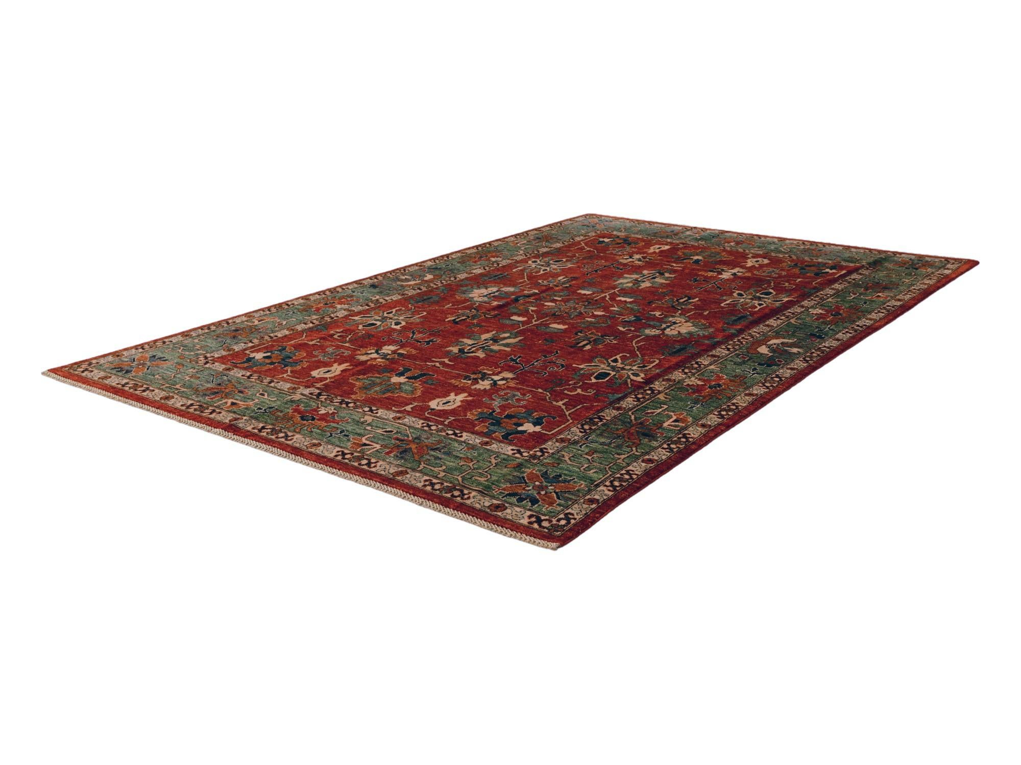 6' 7 x 9' 10 Hand Knotted Heriz Rug