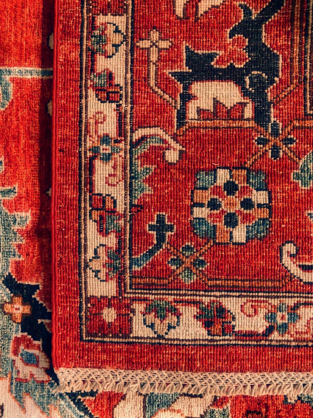 205cm x 305cm Hand Knotted Heriz Rug