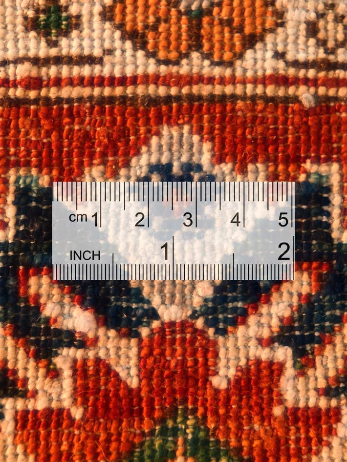Detail image of 8' 4 x 9' 11 Hand Knotted Heriz Rug
