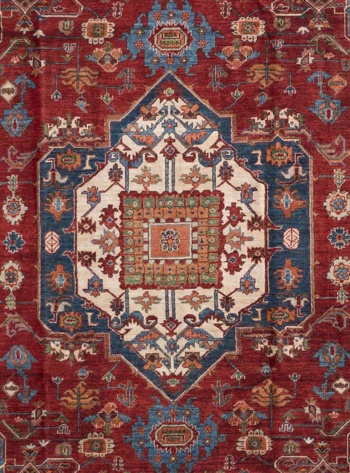7' 10 x 10' 1 Hand Knotted Heriz Rug