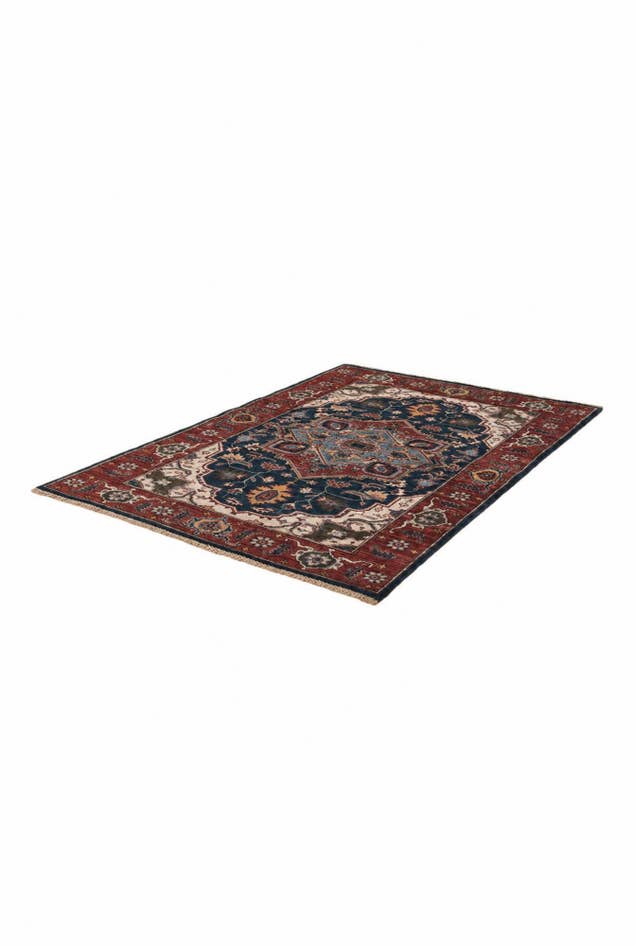 Detail image of 3' 10 x 5' 9 Hand Knotted Heriz Rug