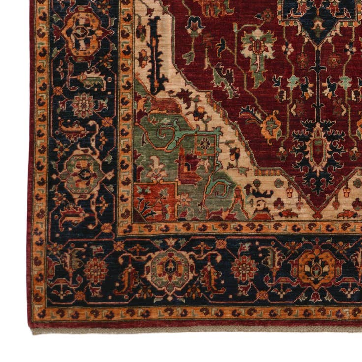 Detail image of 6' 6 x 9' 7 Hand Knotted Heriz Rug