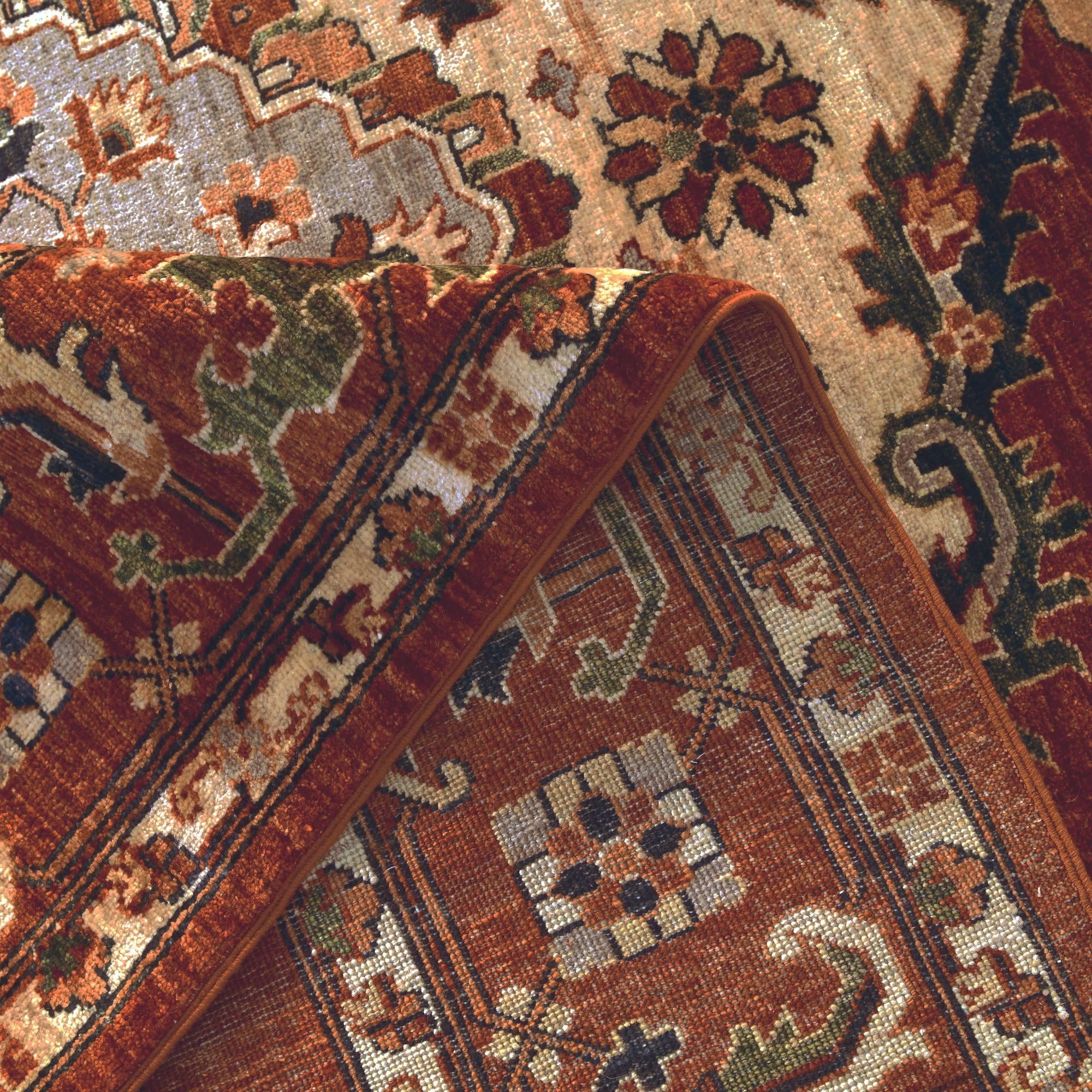 6' 11 x 9' 9 Hand Knotted Heriz Rug