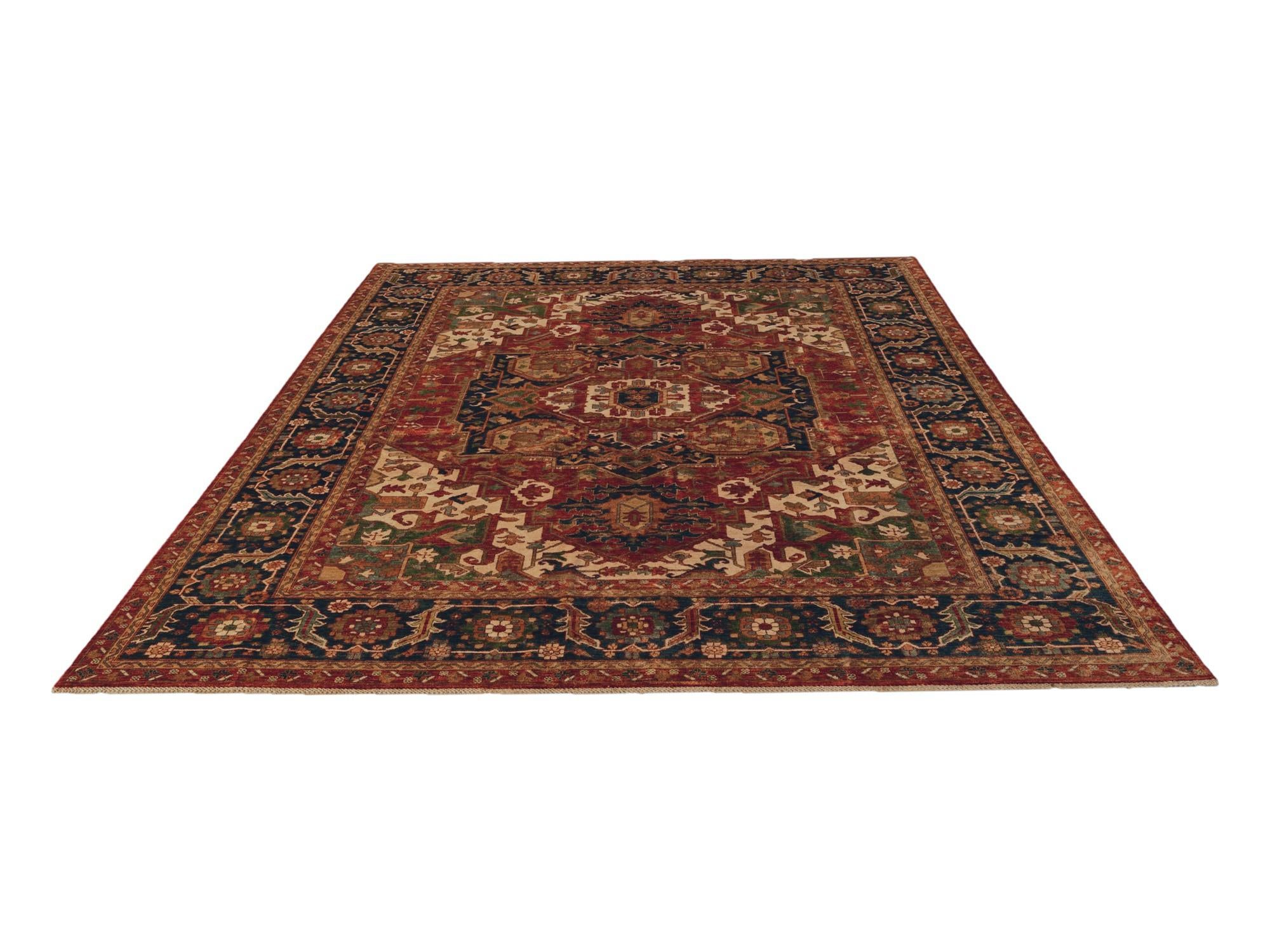 10' x 13' 8 Hand Knotted Heriz Rug