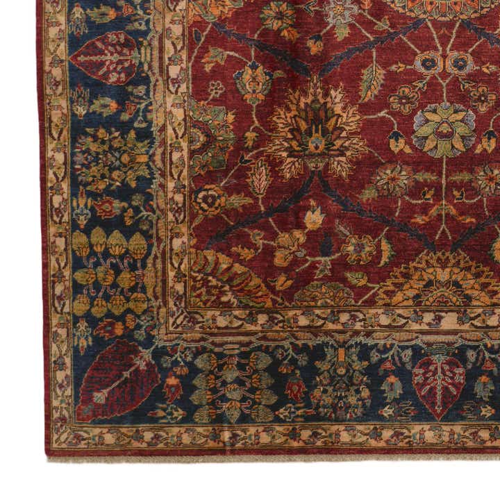 8' 2 x 10' Hand Knotted Heriz Rug